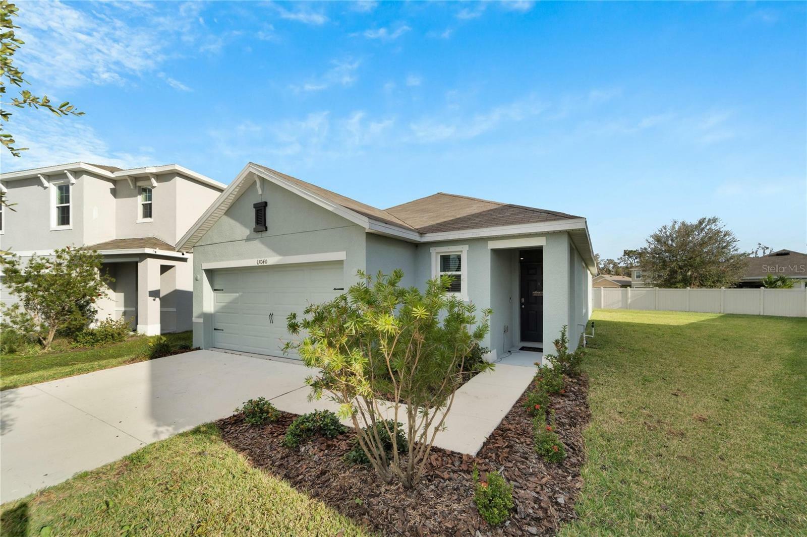 Property Photo:  17040 Wave Tressle Place  FL 33598 