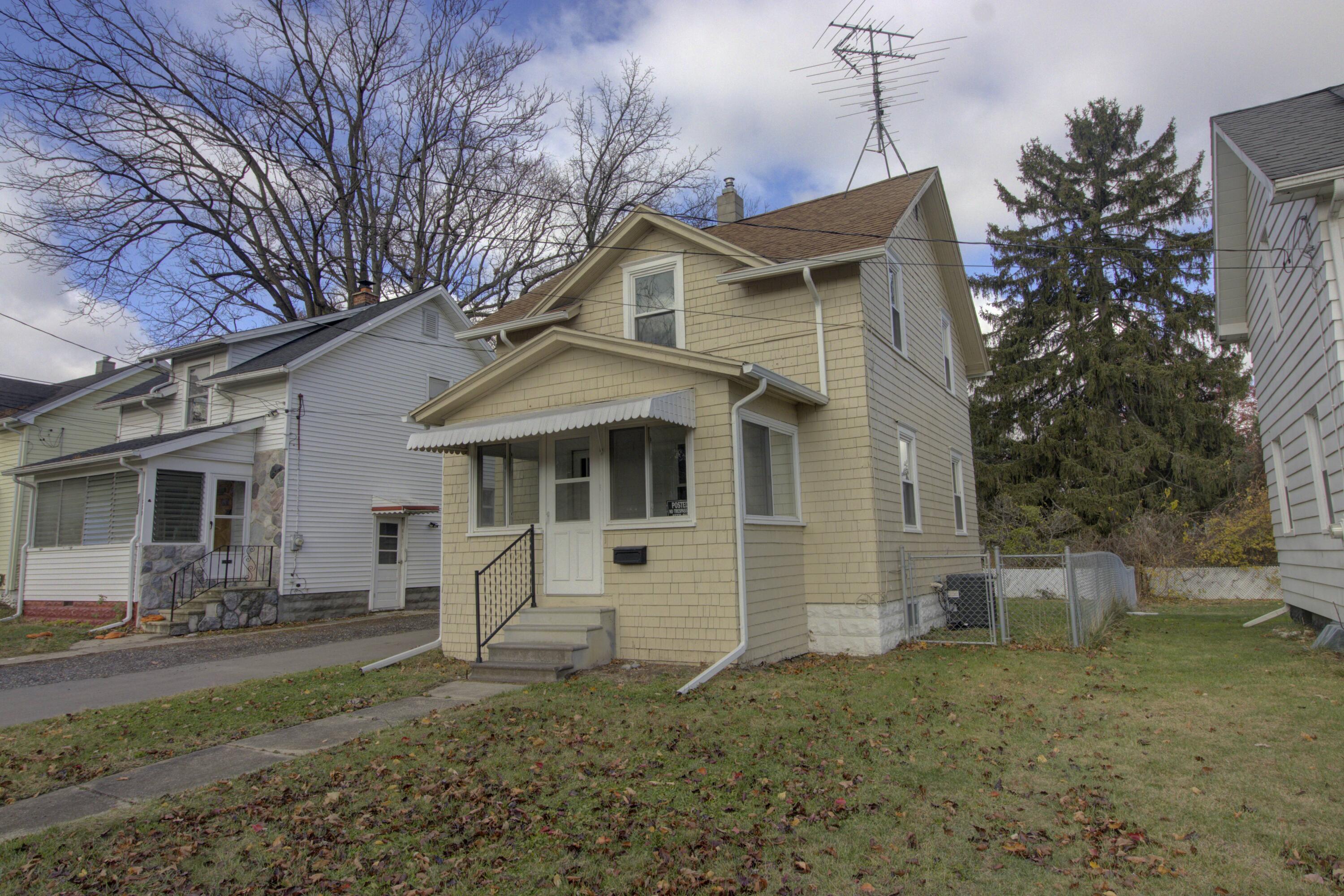 1402 E North Street  Jackson MI 49202 photo
