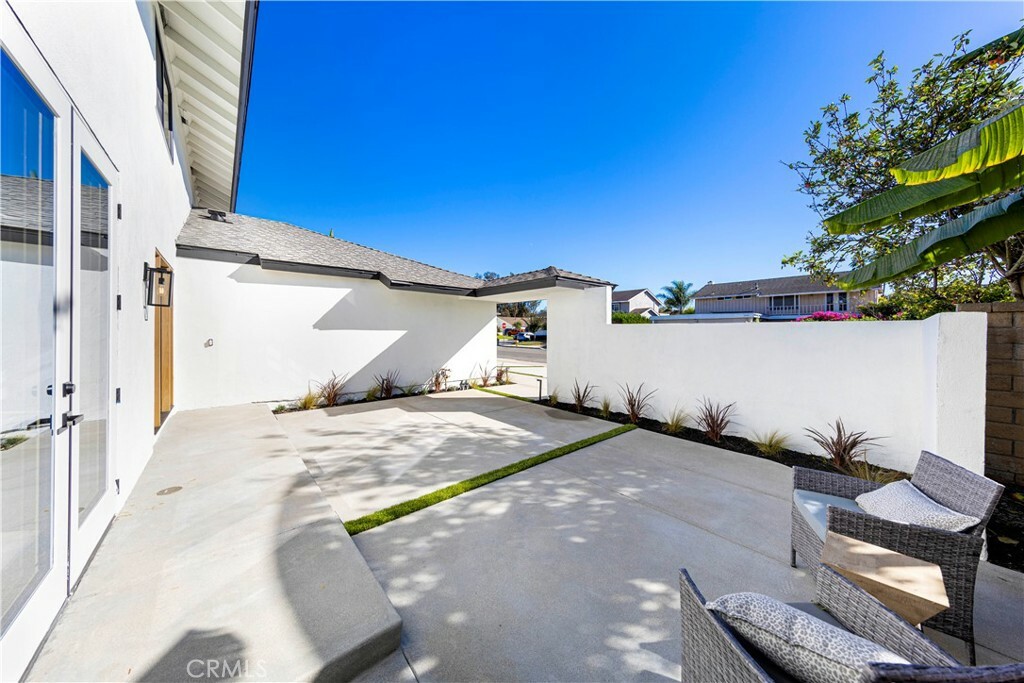 Property Photo:  6921 Vista Del Sol Drive  CA 92647 