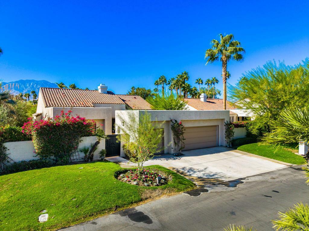 Property Photo:  10119 Lakeview Drive  CA 92270 