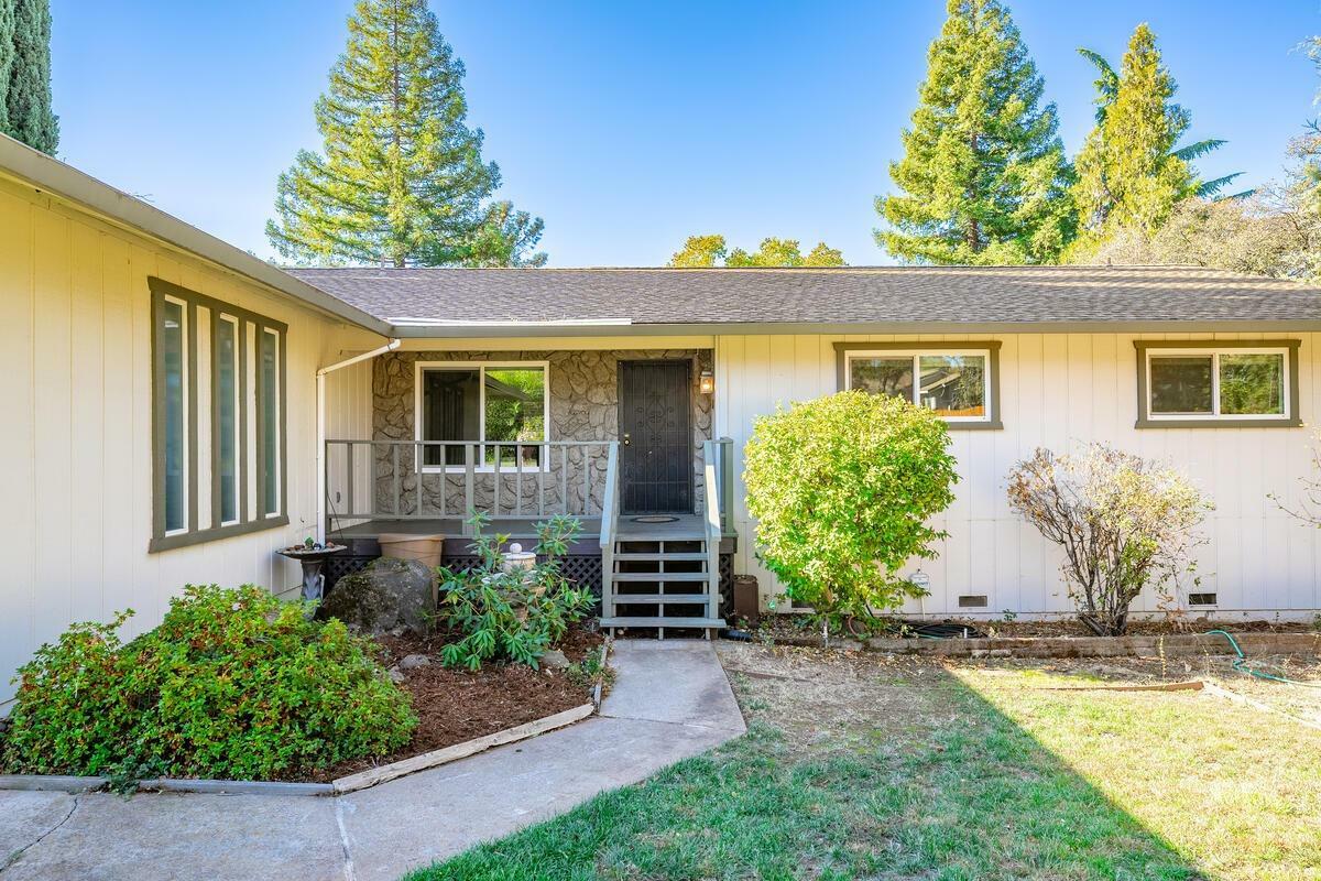 Property Photo:  2886 Gladstone Lane  CA 95682 