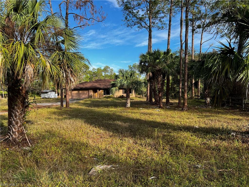Property Photo: 4121 5th Ave NW FL 34119