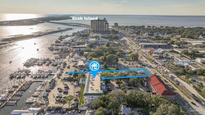 Property Photo: 212 Harbor Blvd 102 FL 32541