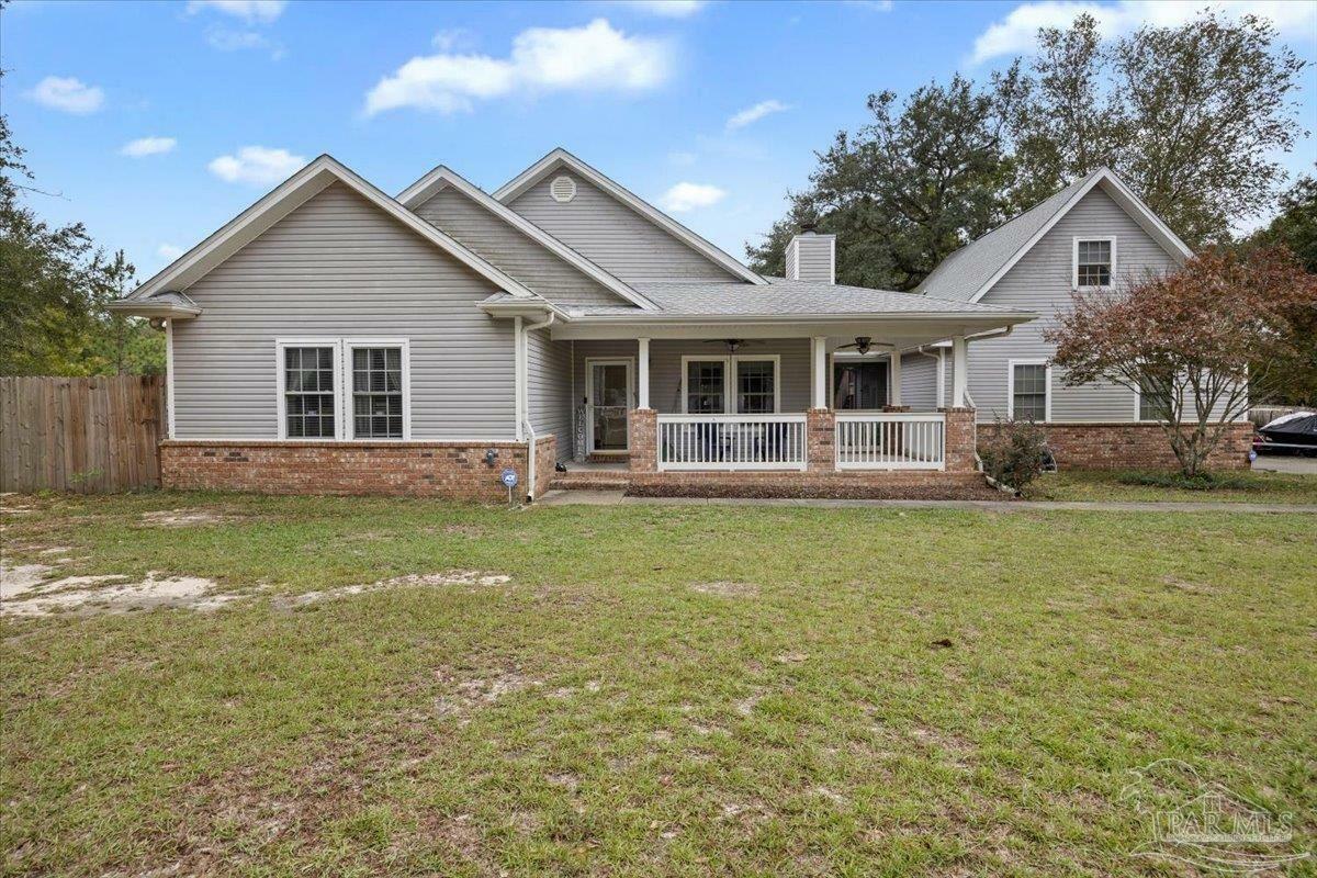 Property Photo:  5763 White Oak Ln  FL 32570 