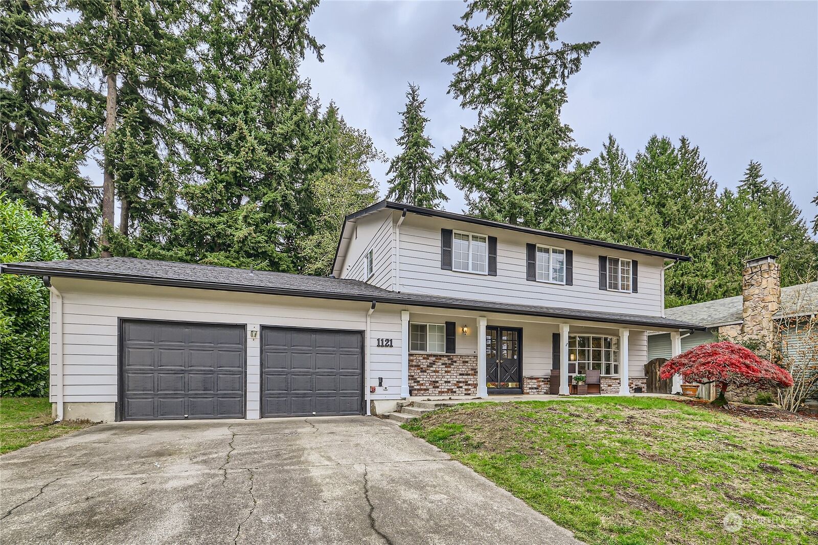 Property Photo:  1121  204th Place SE  WA 98012 