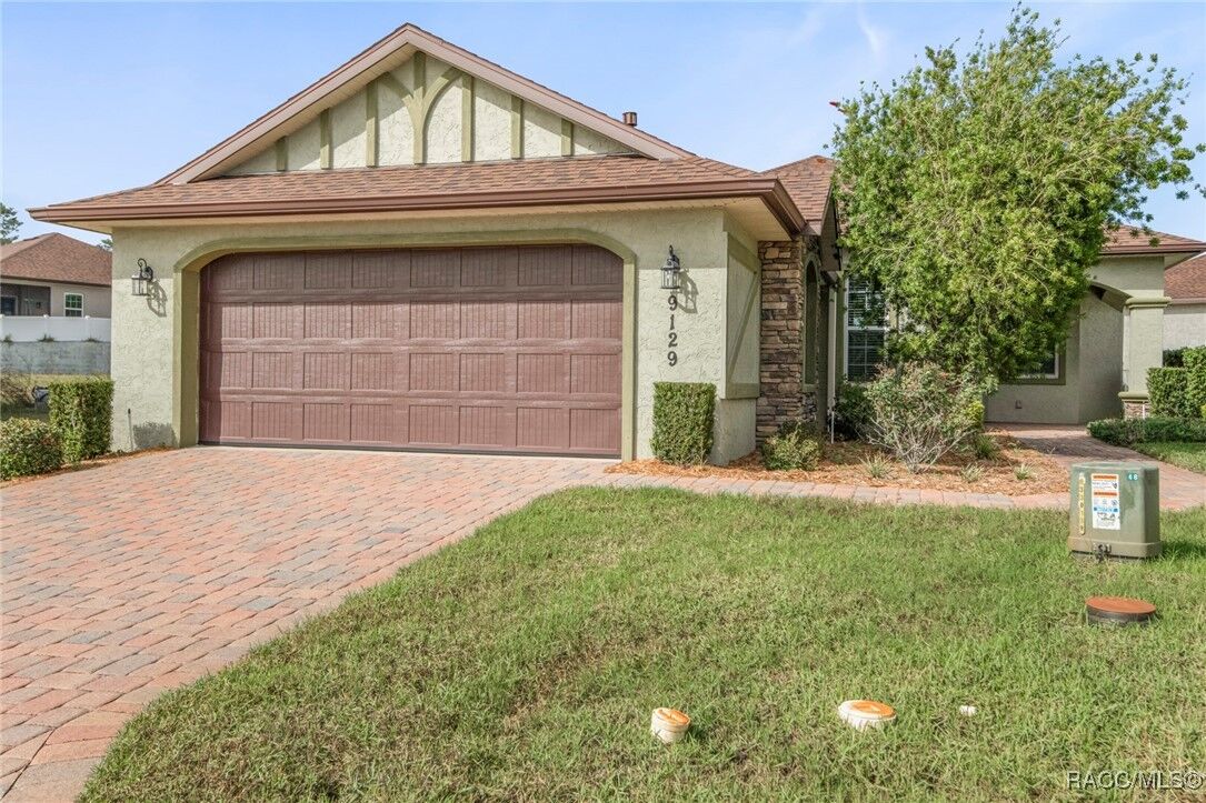 Property Photo: 9129 S Deer Park Drive FL 34446