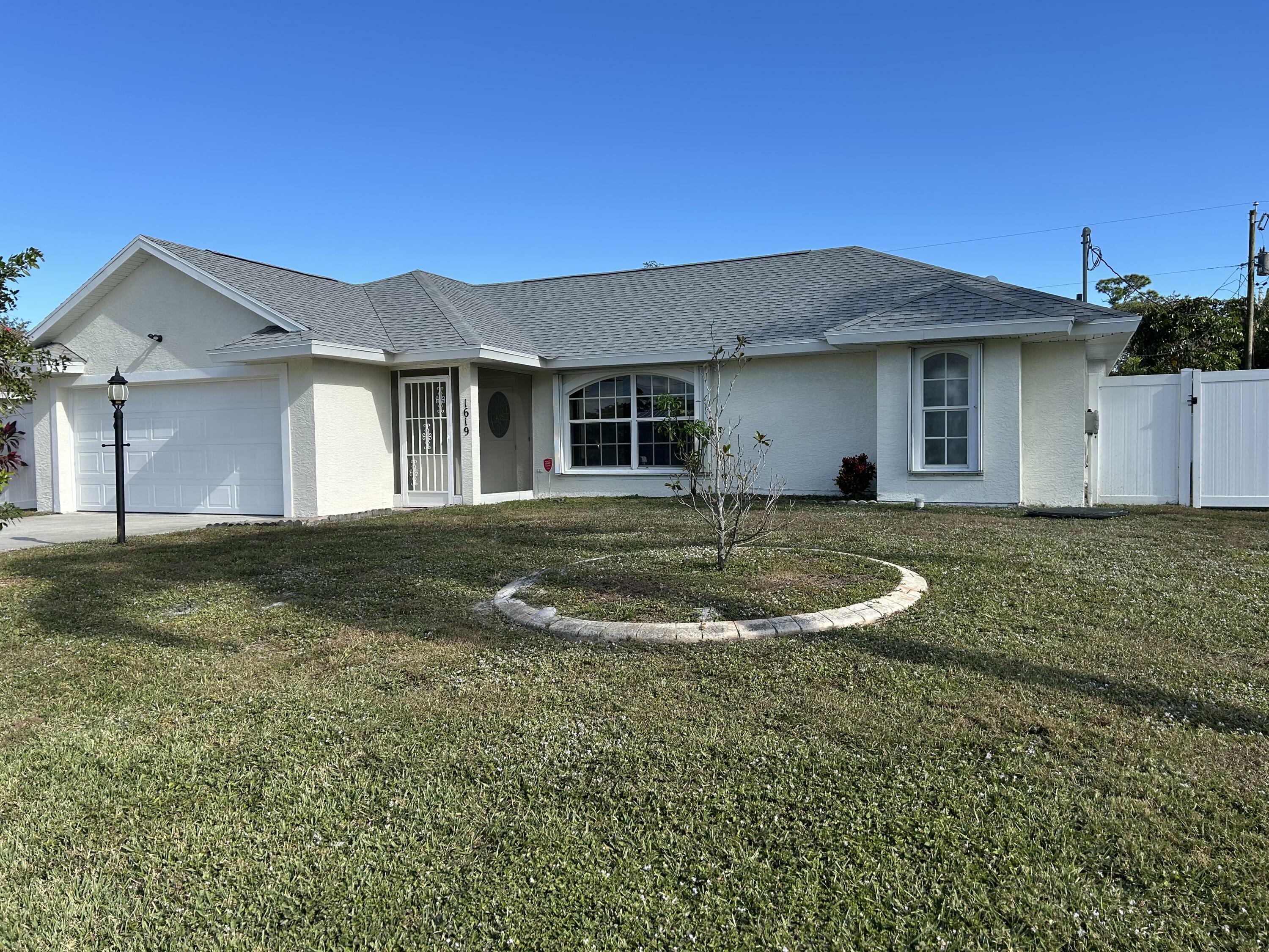 1619 SE Haverford Street  Port Saint Lucie FL 34983 photo