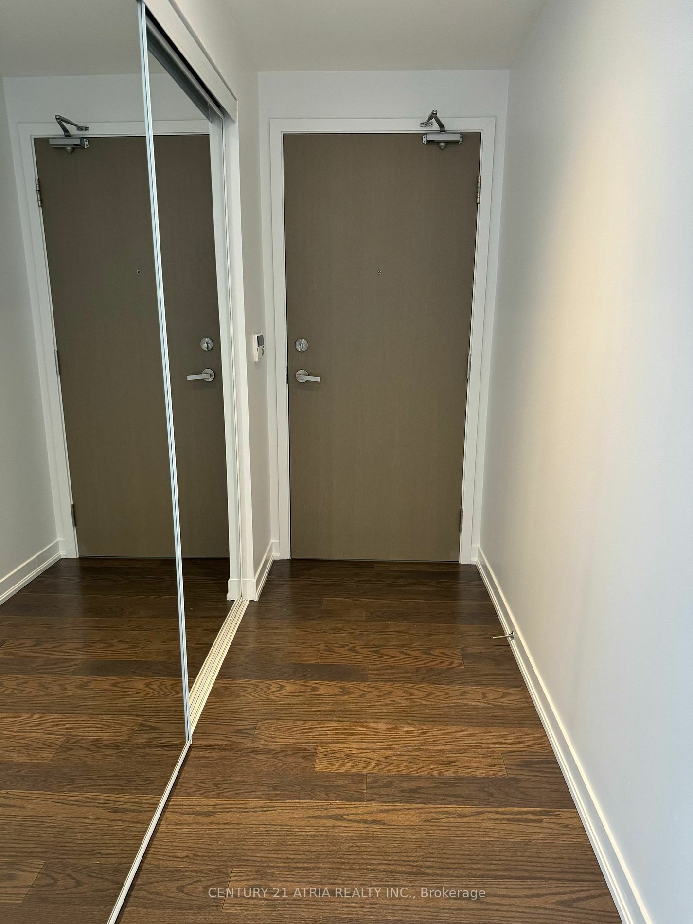 Property Photo:  100 Harbour St 6604  ON M5J 0B5 