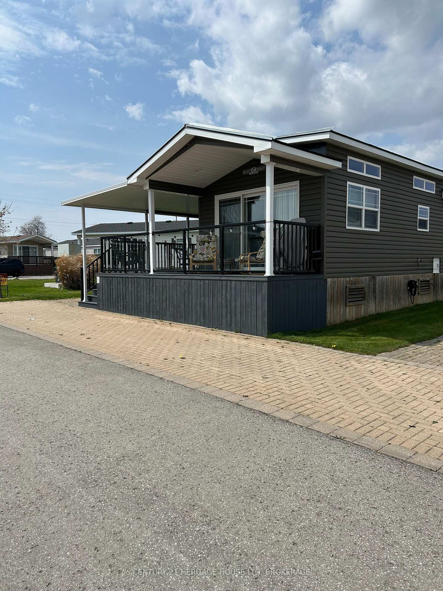 Property Photo: 490 Empire Road Qmd007 ON L0S 1R0