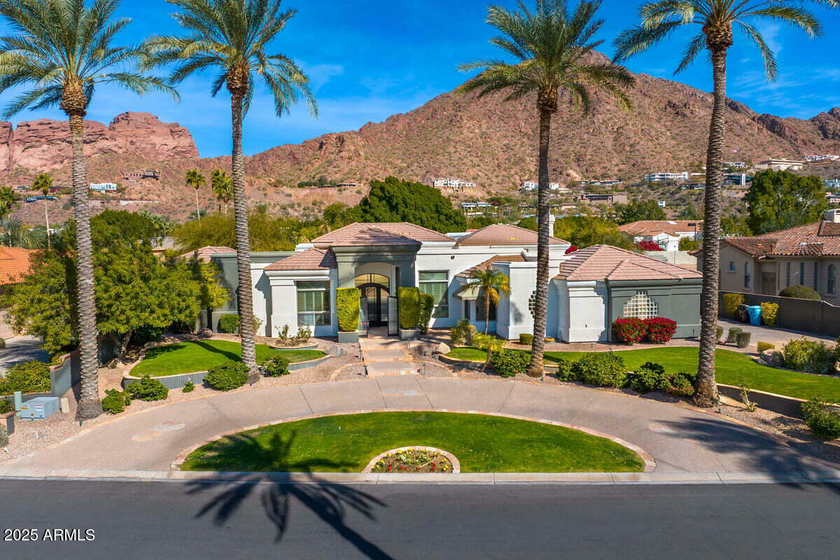 Property Photo: 5112 E Pasadena Avenue AZ 85018