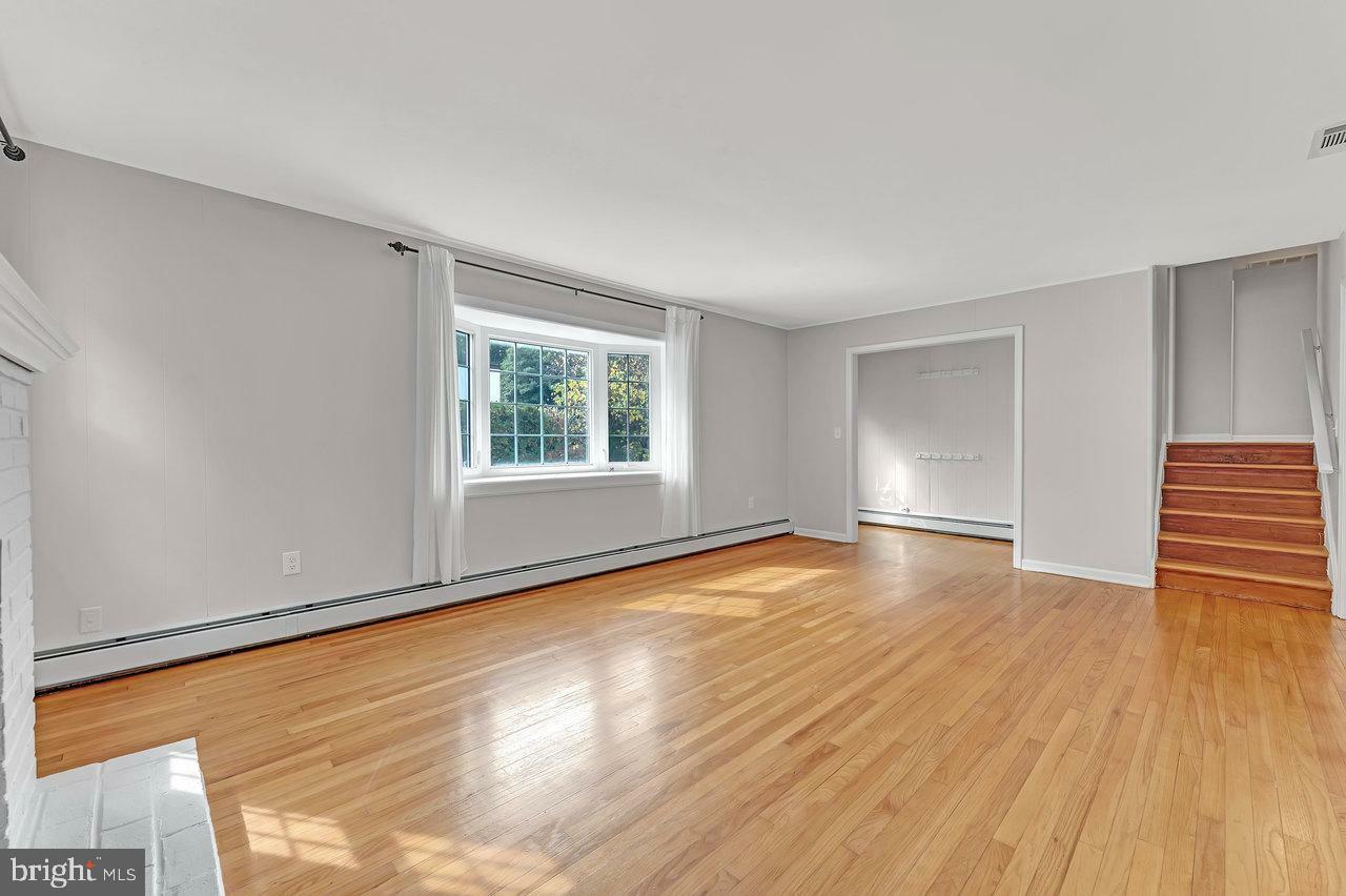 Property Photo:  71 Clearview Avenue  NJ 08540 