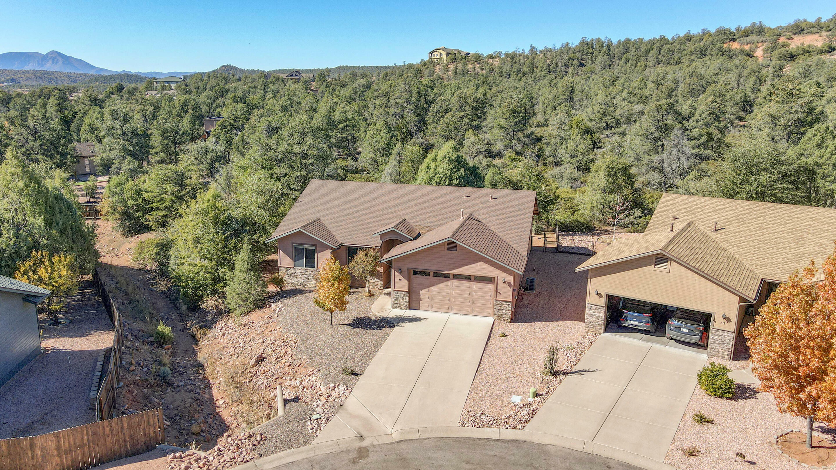 Property Photo:  714 N Fox Hill Road  AZ 85541 