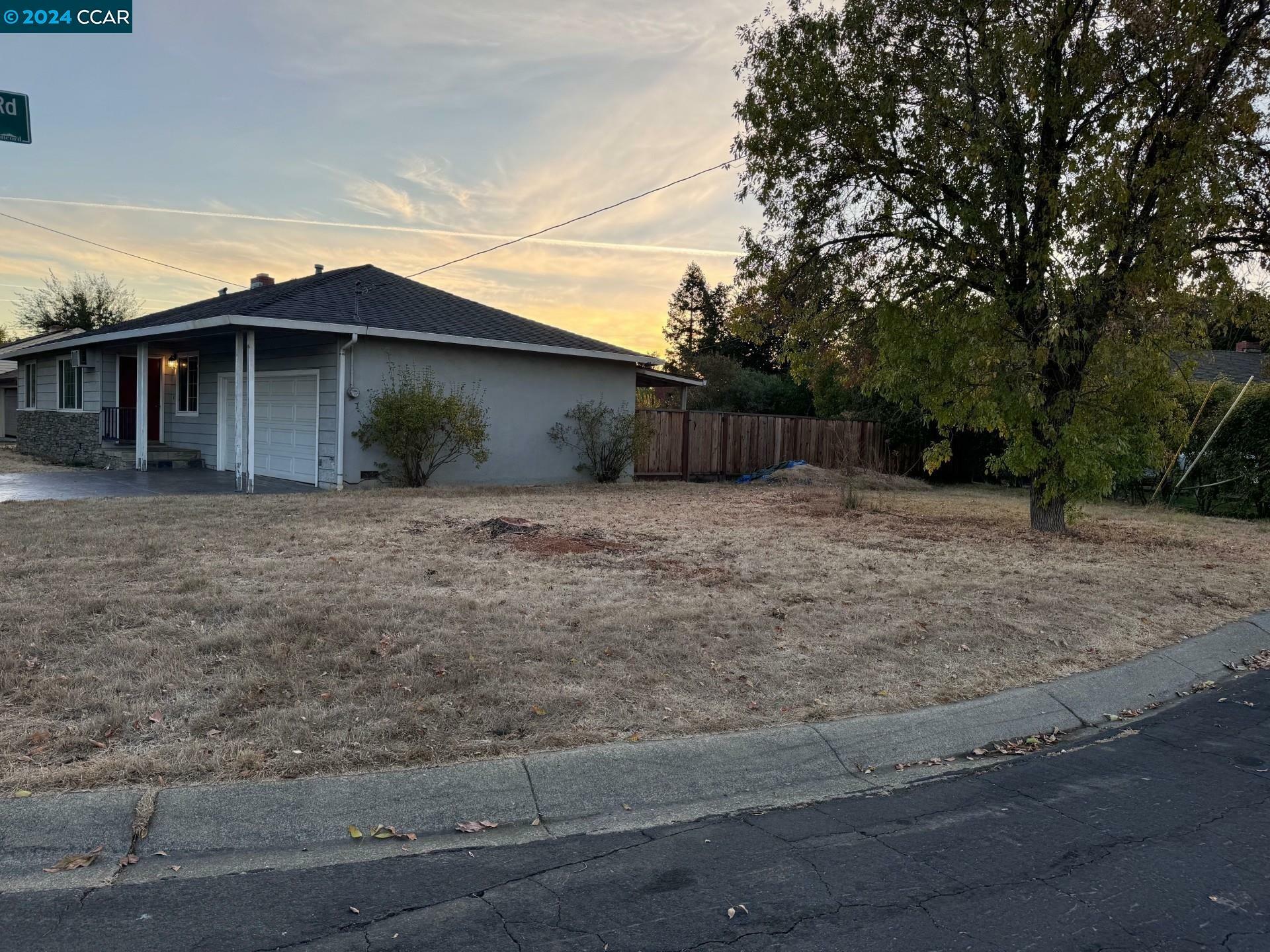 Property Photo:  2085 Leland Way  CA 94520 