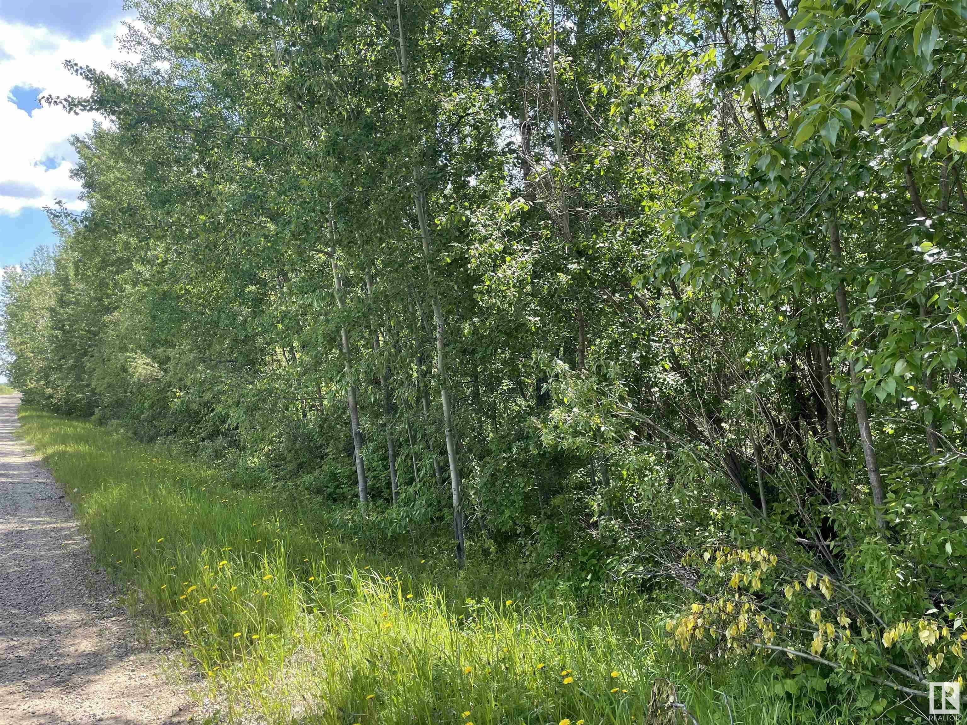 Property Photo:  Twp 553B Range Road 34A NW  AB T0E 1V0 