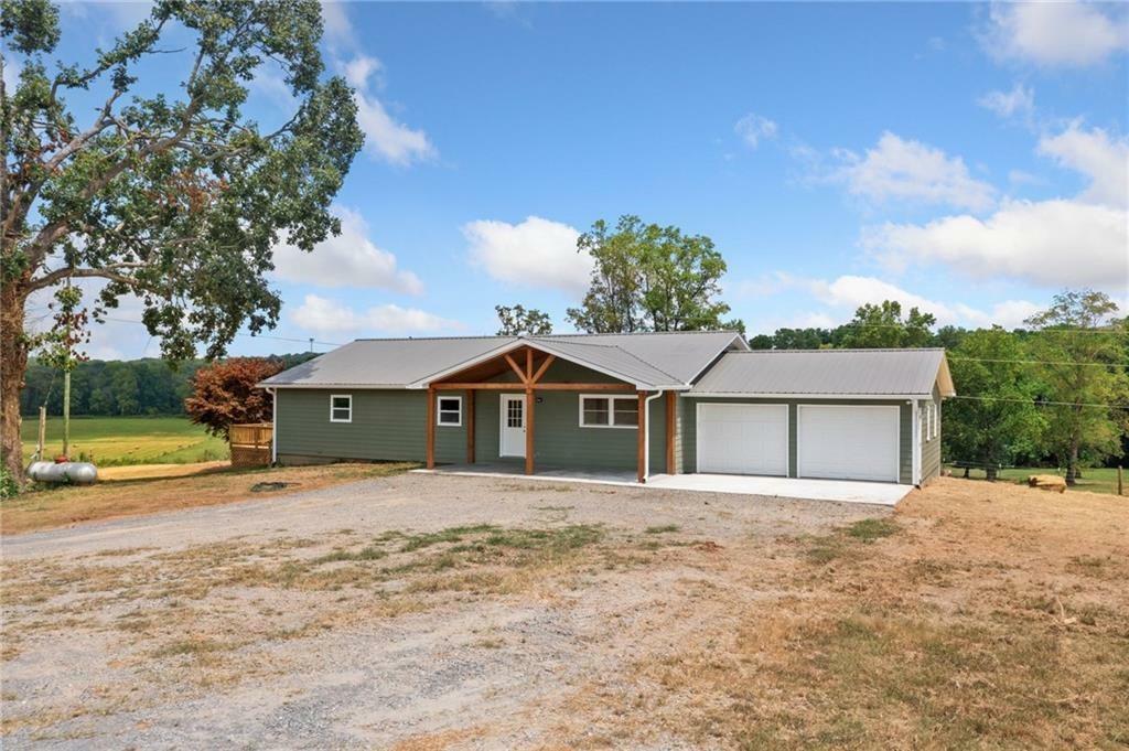 Property Photo:  991 Evans Road  GA 30143 