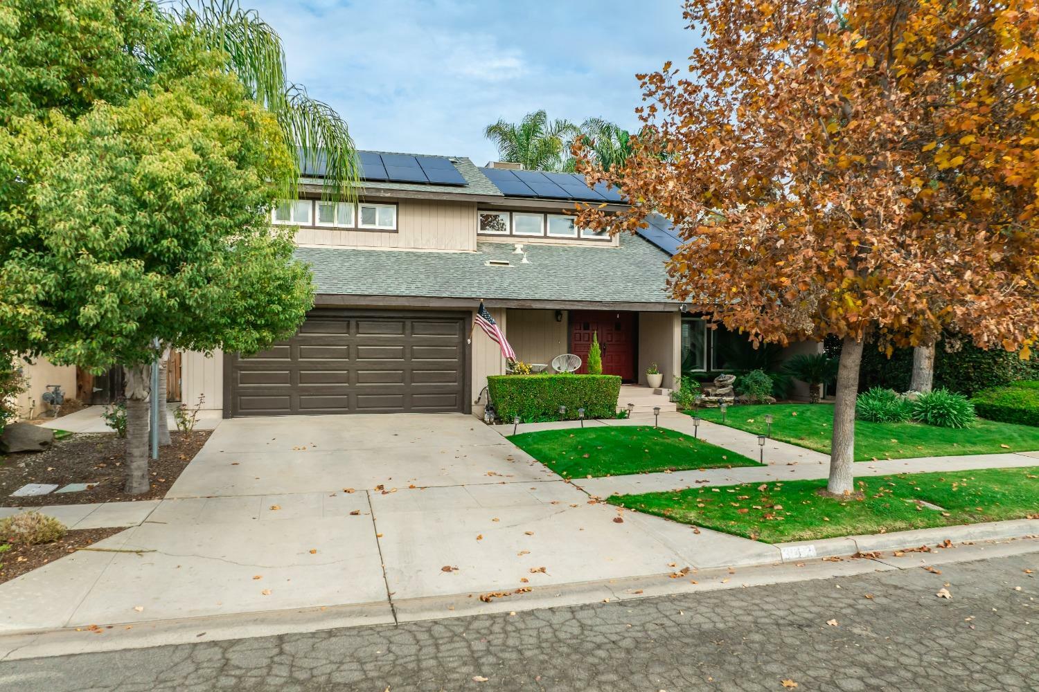 Property Photo:  342 E Niles Avenue  CA 93720 