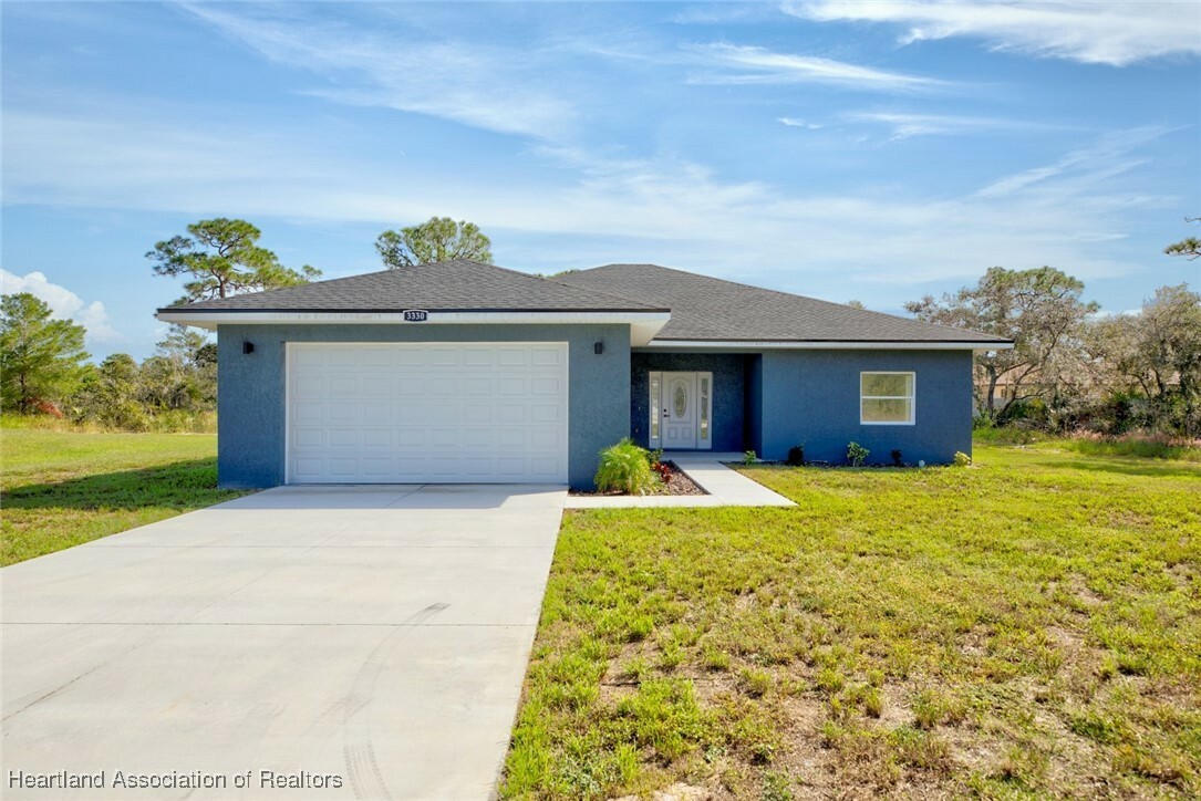 Property Photo:  3330 Albatross Avenue  FL 33875 