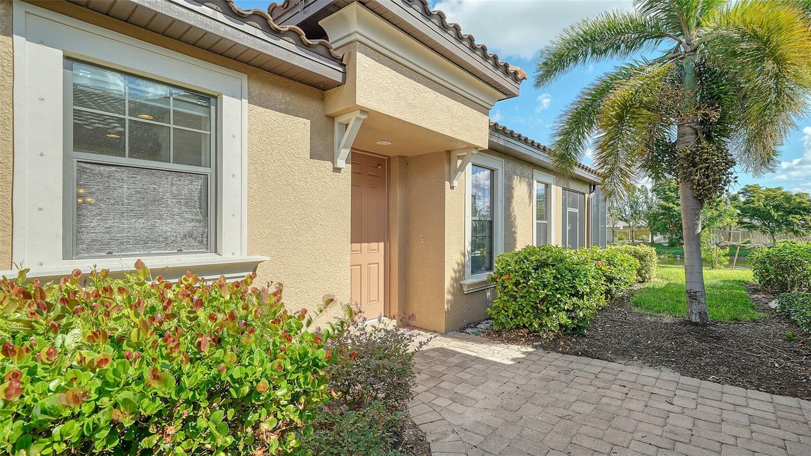 Property Photo:  5870 Cavano Drive  FL 34231 