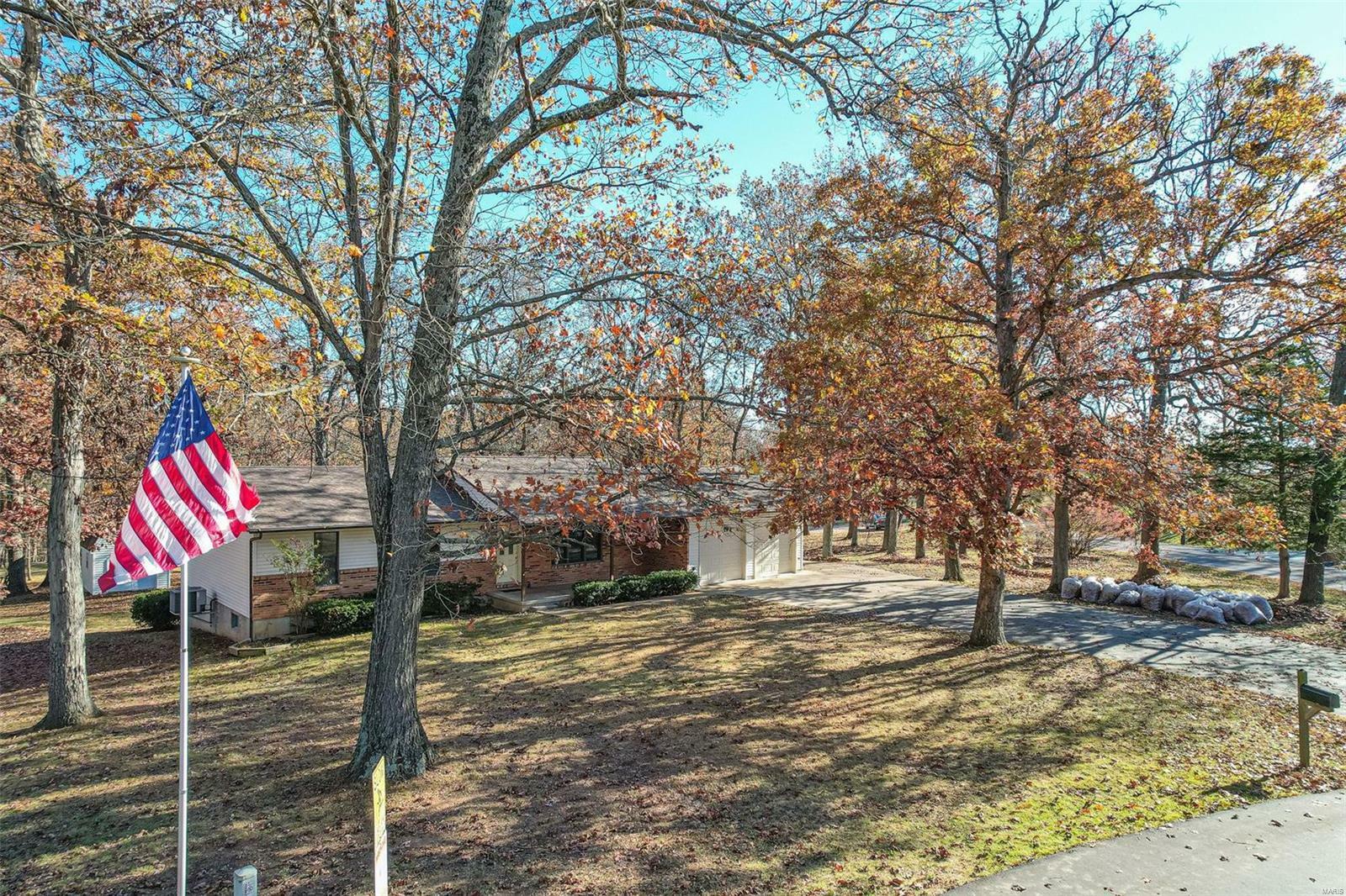 Property Photo:  898 Wood Lane Dr  MO 63090 