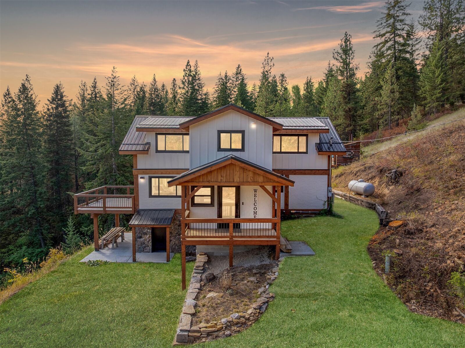 Property Photo:  469 Owings Creek Loop  MT 59840 