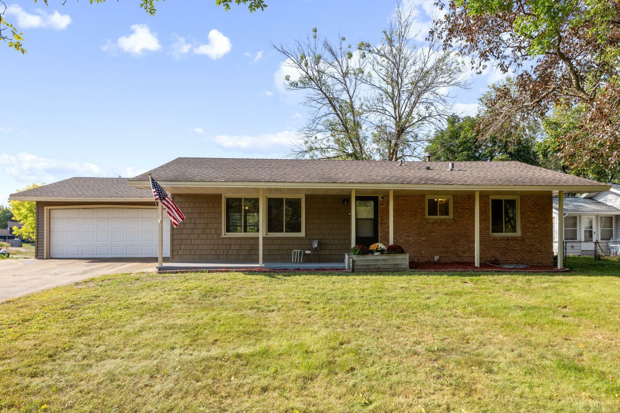 11724 Bittersweet Street NW  Coon Rapids MN 55433 photo