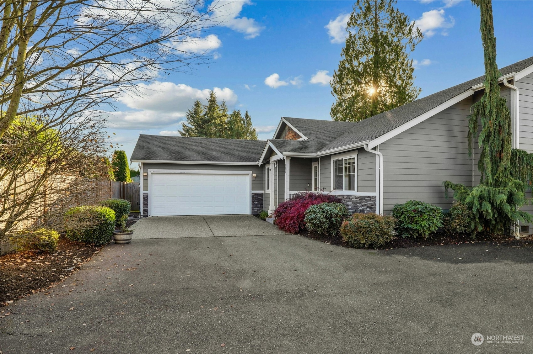 Property Photo:  280 Dennis Way  WA 98272 