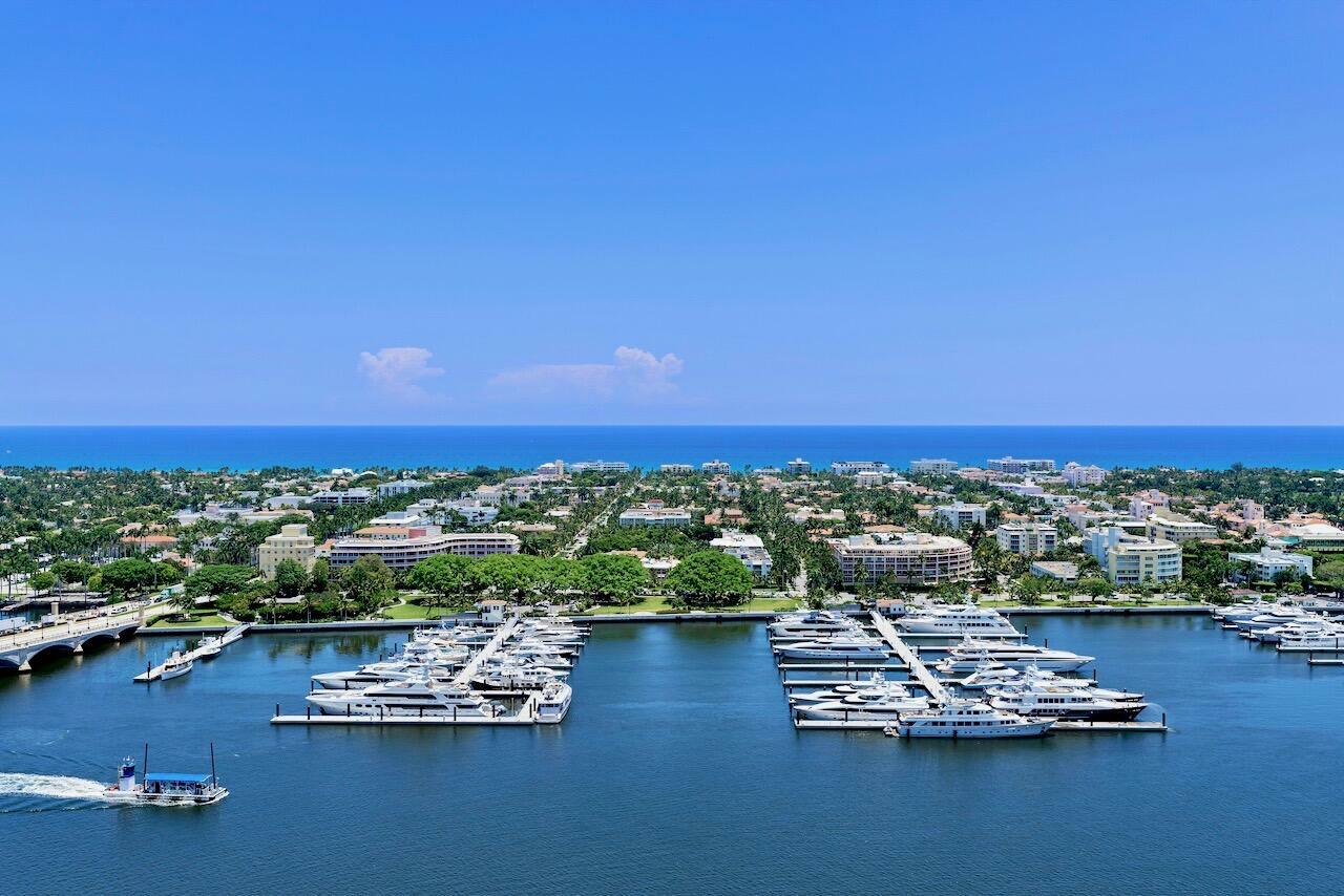Property Photo: 1100 S Flagler Drive 2202 FL 33401