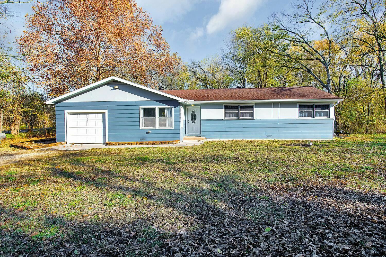 Property Photo:  11558 S Greenwich Rd  KS 67110 