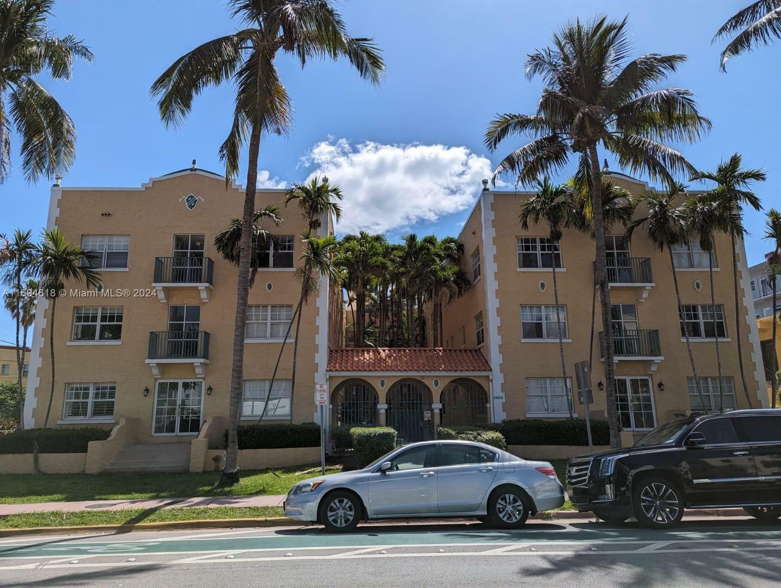 Property Photo: 1255 Pennsylvania Ave 200 FL 33139