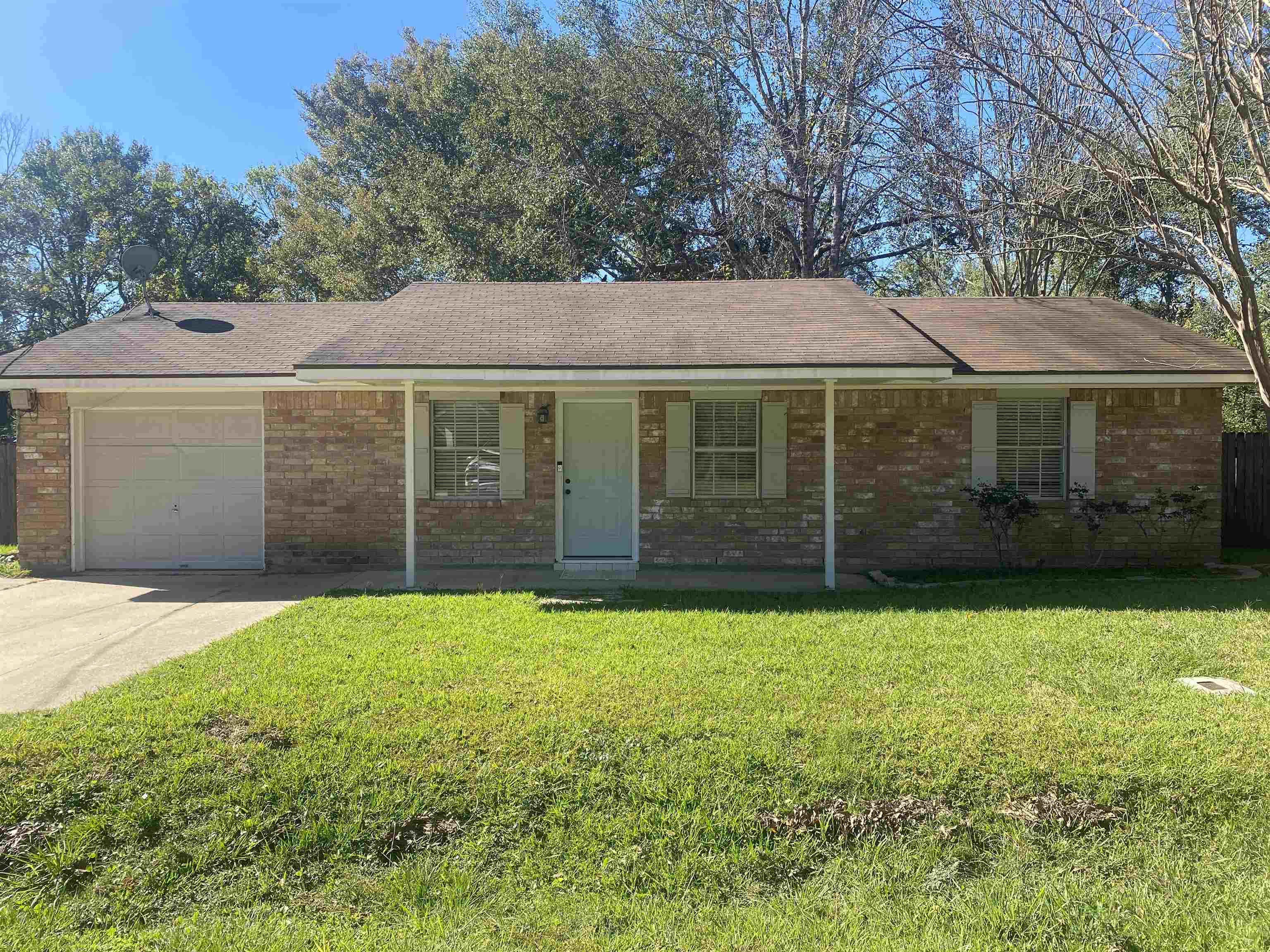 Property Photo: 1030 Mowbray TX 77659