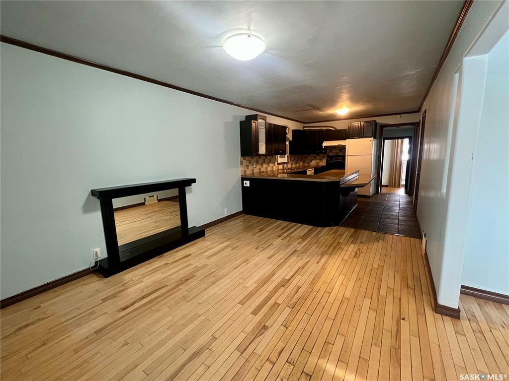 Property Photo:  349 R Avenue S  SK S7M 2Z2 