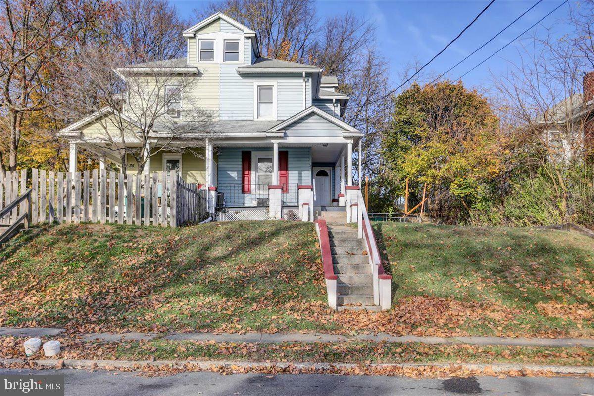 Property Photo:  33 E Columbia Road  PA 17025 