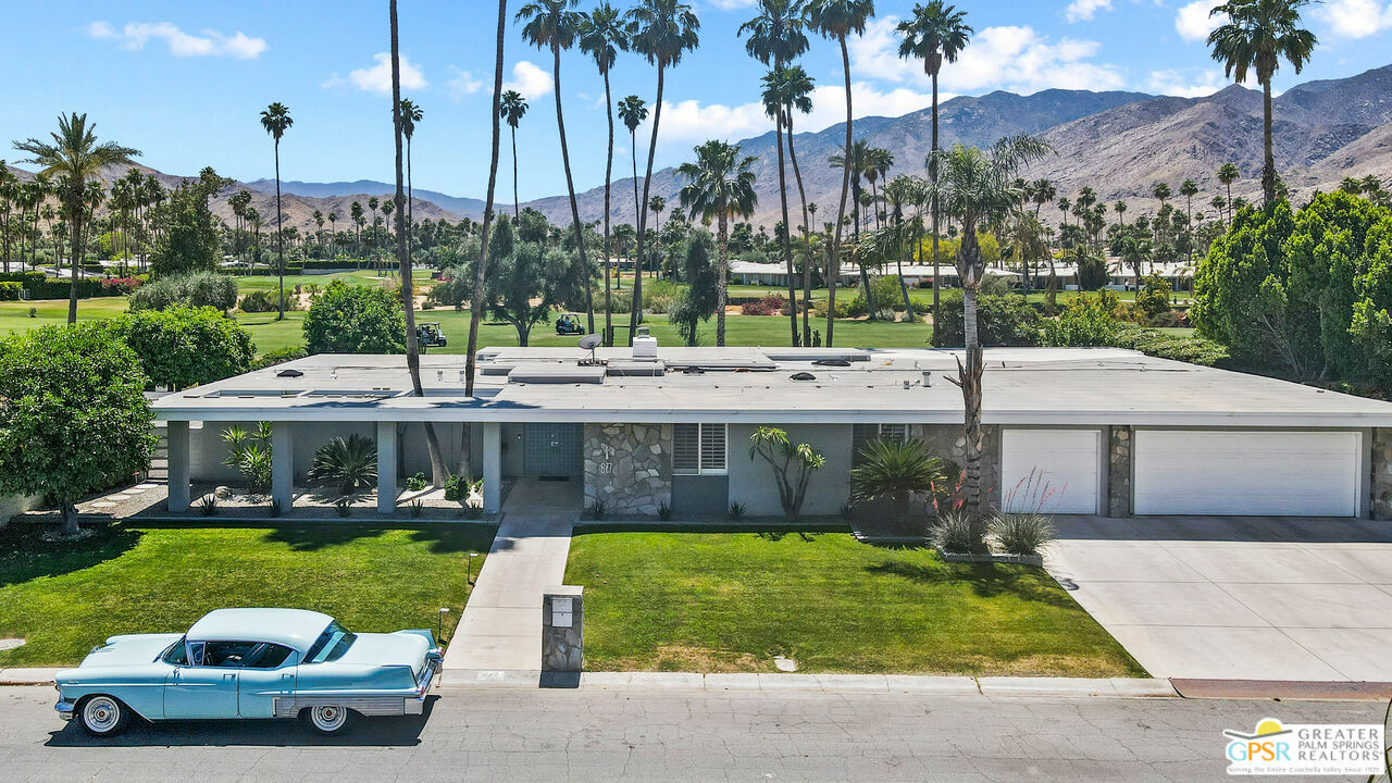 677  E Sierra Way  Palm Springs CA 92264 photo