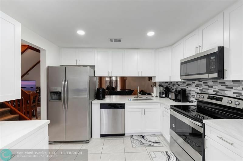 141 SW 97th Ter 141  Pembroke Pines FL 33025 photo