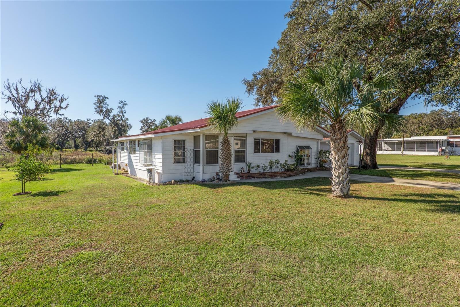 Property Photo:  5550 Bird Island Drive  FL 32159 