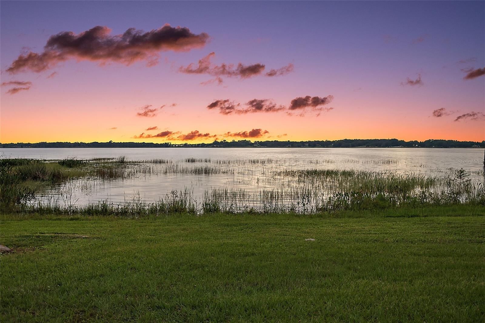 Property Photo:  9345 Silver Lake Drive  FL 34788