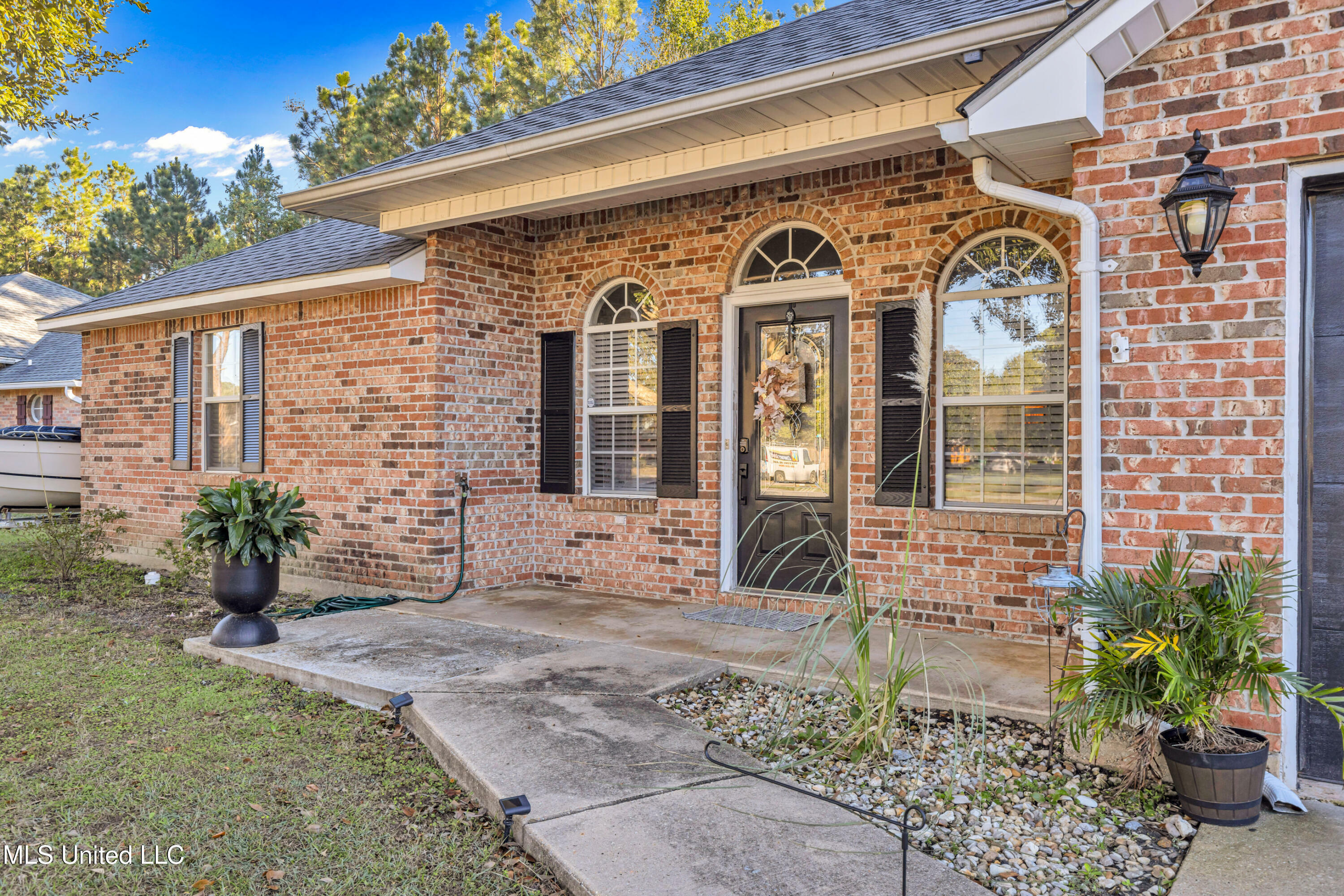 Property Photo:  6901 Pinehurst Drive  MS 39564 