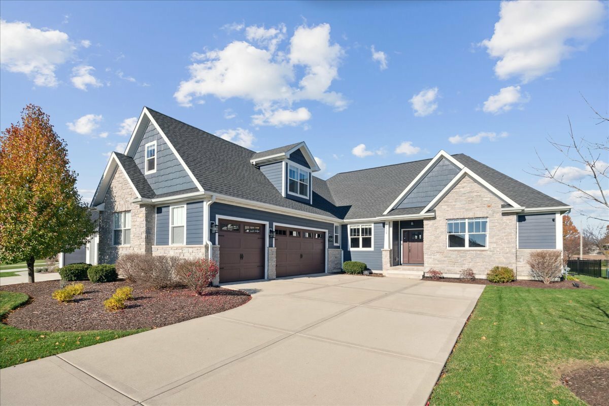 Property Photo: 24438 Isabel Lane IL 60404
