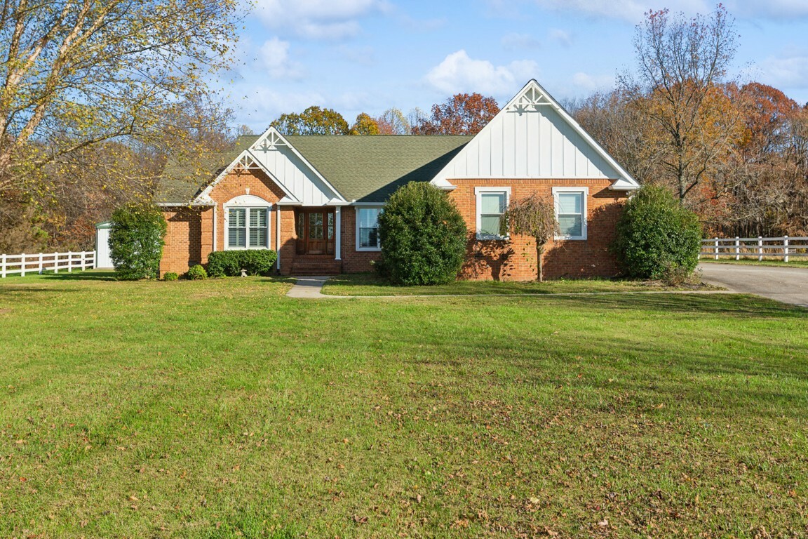 Property Photo:  7208 Scottsville Rd  TN 37083 