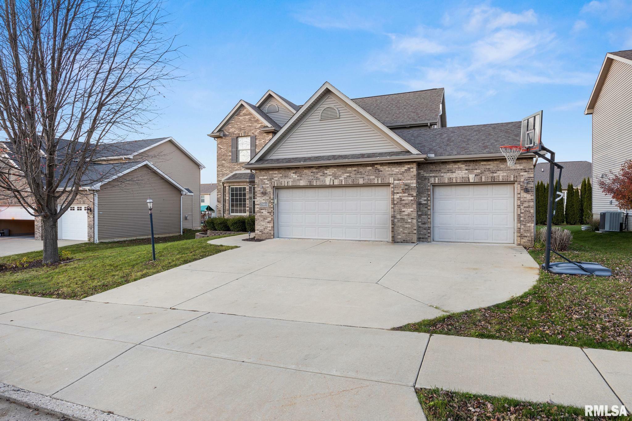 Property Photo:  2601 W Carlisle Lane  IL 61525 