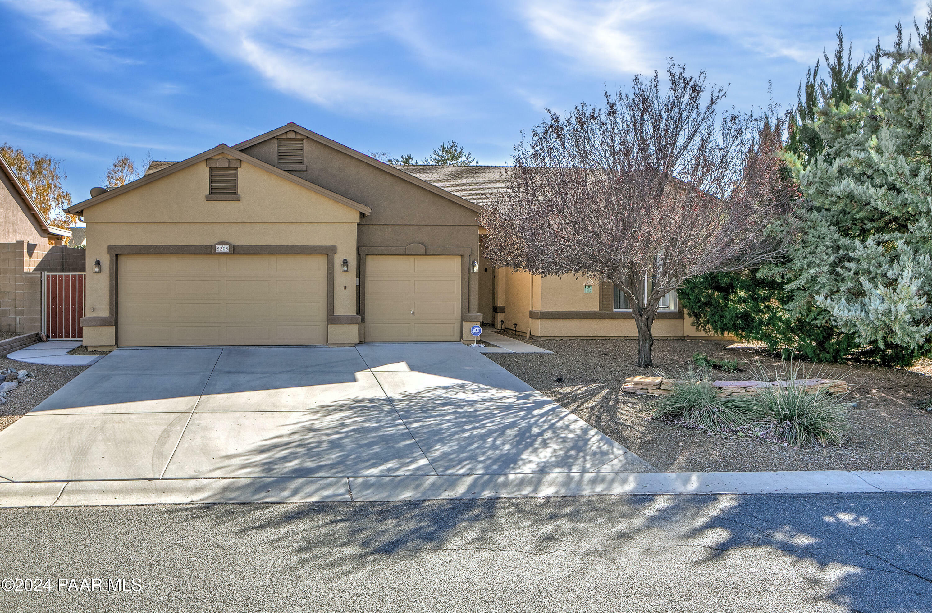 Property Photo:  8209 N Sable Way  AZ 86315 