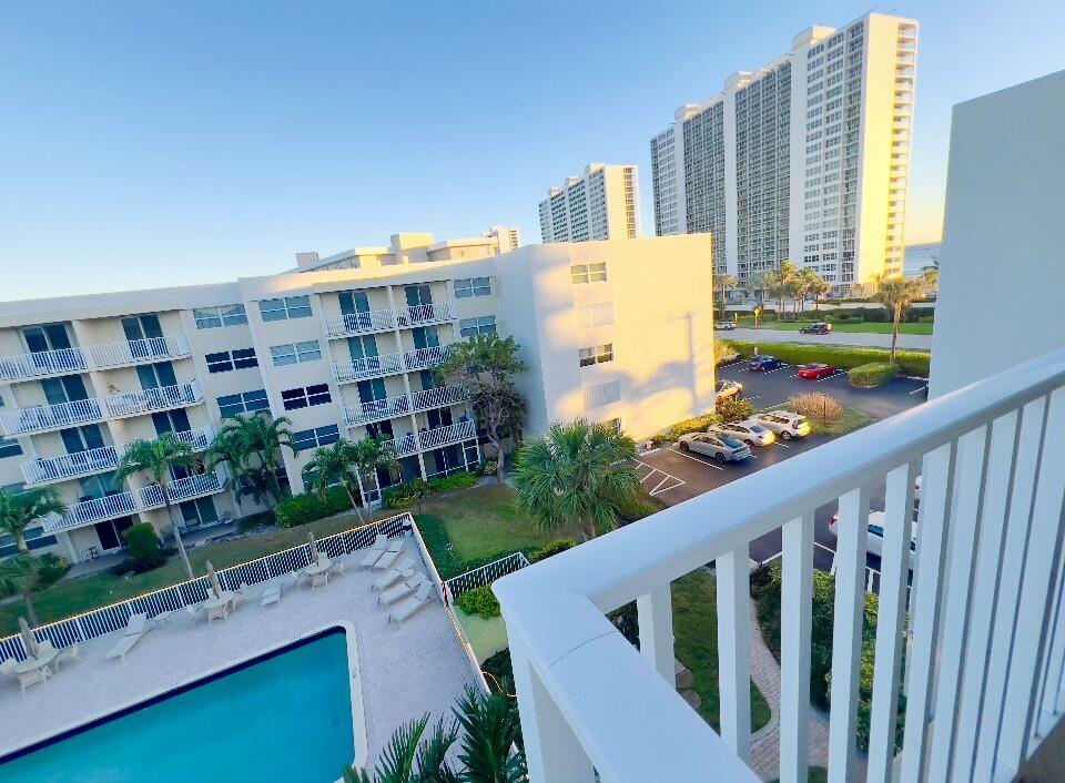 Property Photo:  2929 S Ocean 5040 Boulevard 5040  FL 33432 