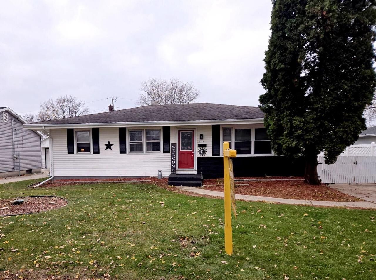 Property Photo:  2120 South Crosby Avenue Avenue  WI 53546 