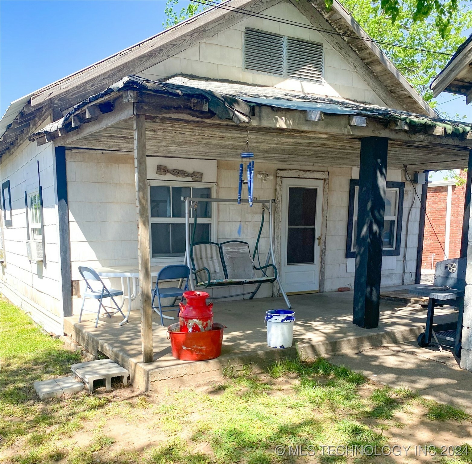 Property Photo:  511 N Steele Avenue  OK 74023 