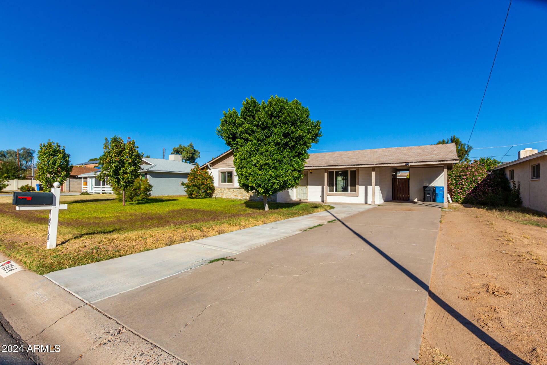 Property Photo:  1814 W Vista Avenue  AZ 85021 