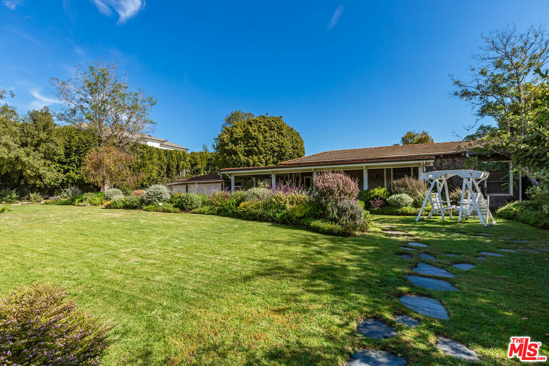 Property Photo: 1580 San Remo Dr CA 90272