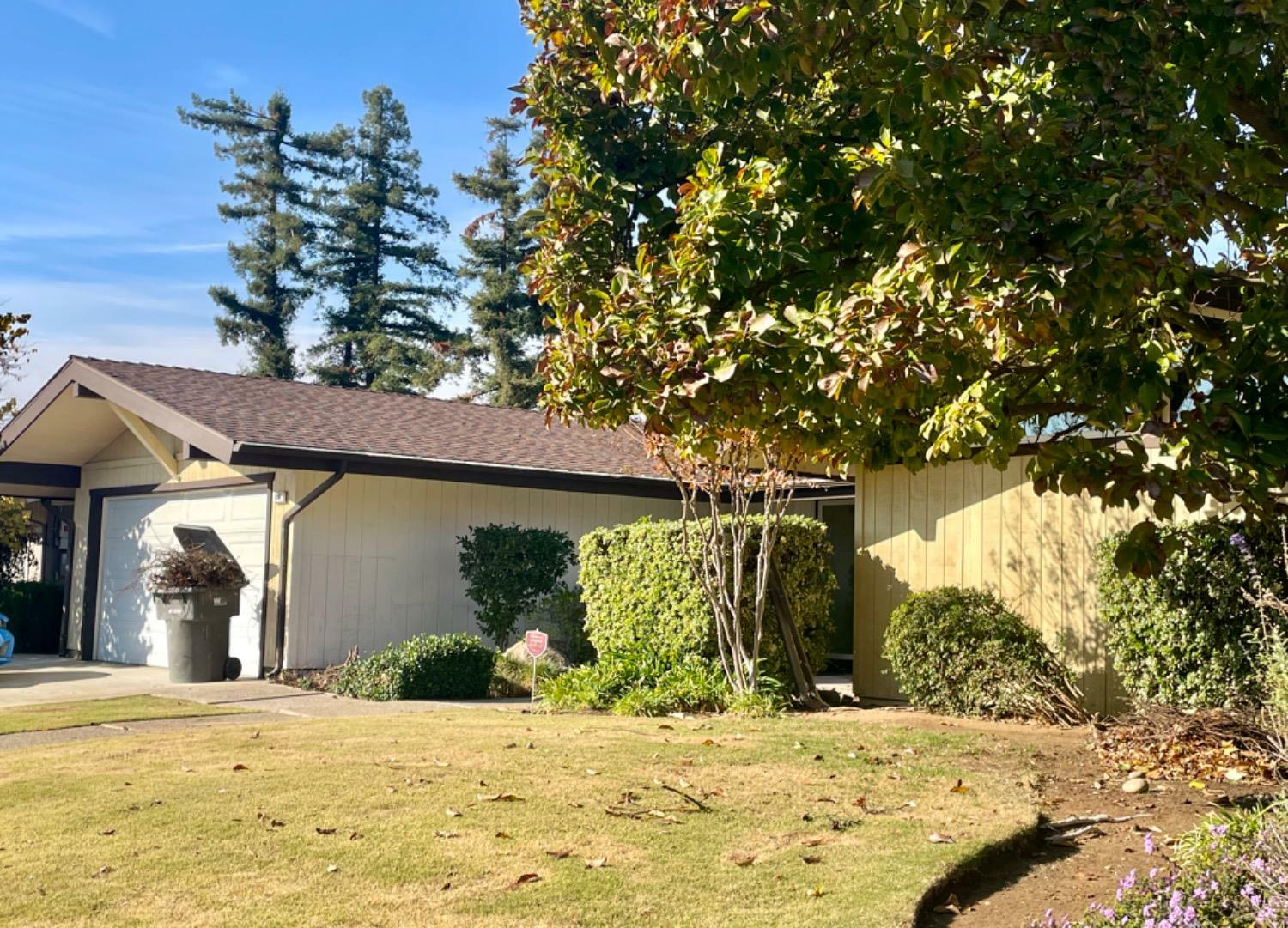 Property Photo:  690 W Fremont  CA 93704 