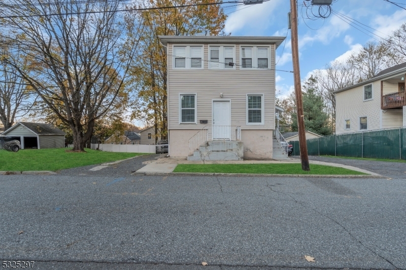 Property Photo:  66 Stanley Rd  NJ 07006 