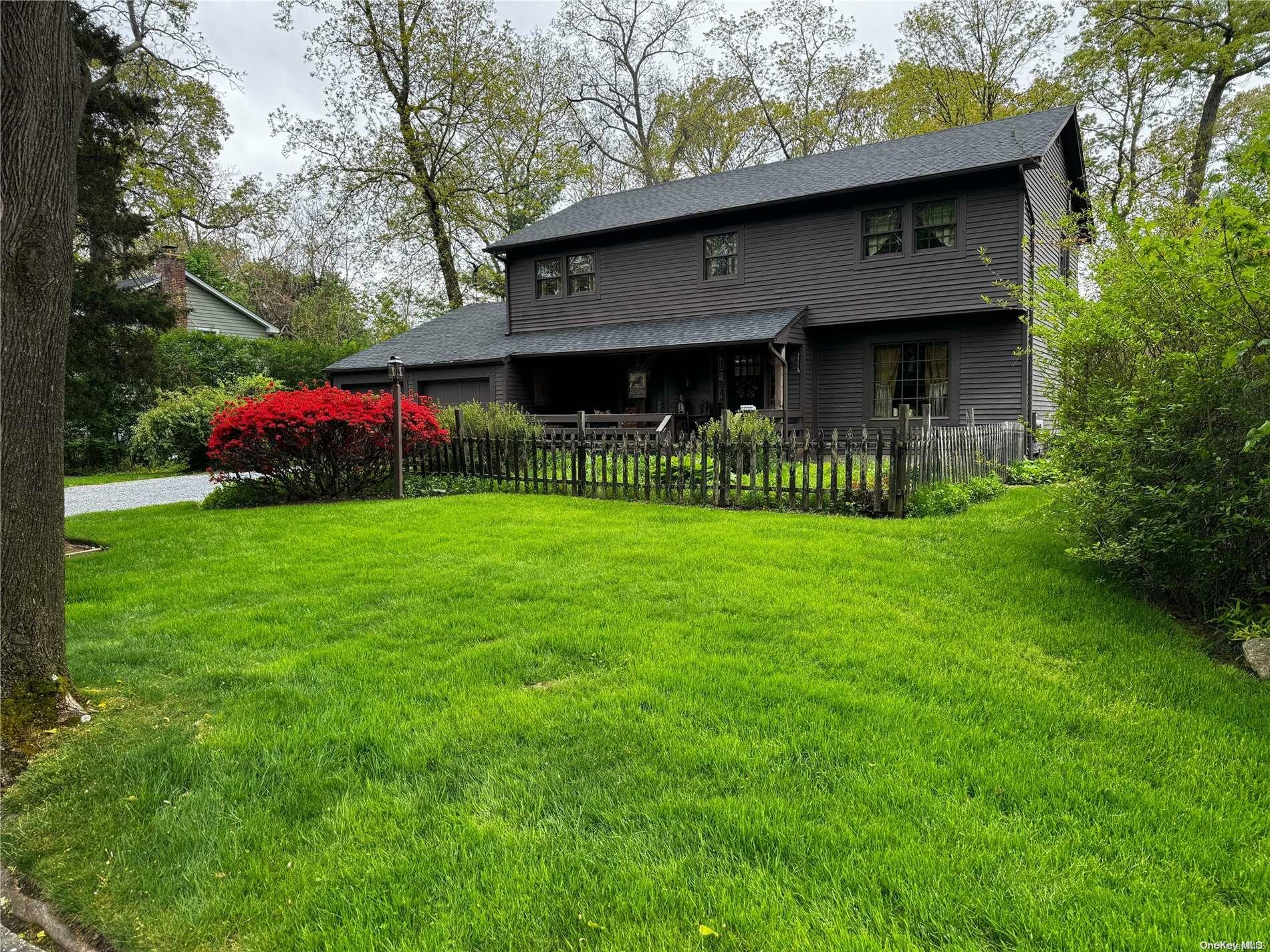 Property Photo:  29 Sherry Drive  NY 11733 