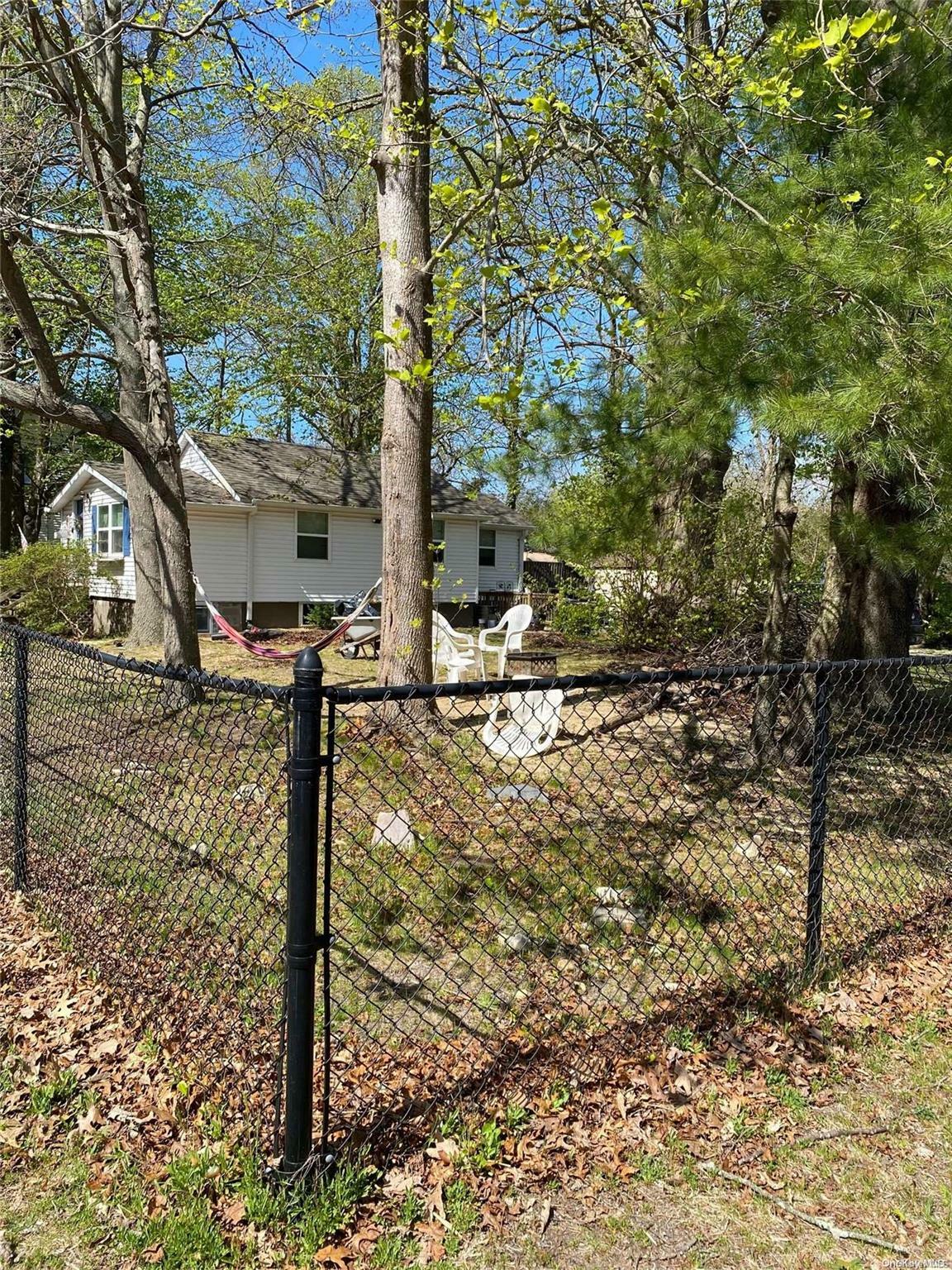 Property Photo:  19 Grove Road  NY 11951 